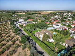 Chalet en venta en Valencina de la Concepción