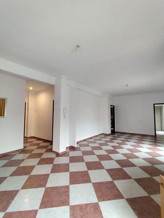 Edificio en venta en Camas