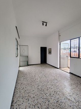 Edificio en venta en Camas