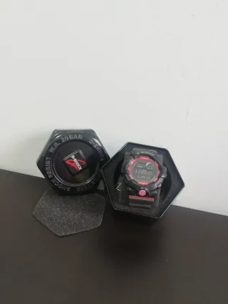 Reloj G-Shock GBD800 Negro y Rojo
