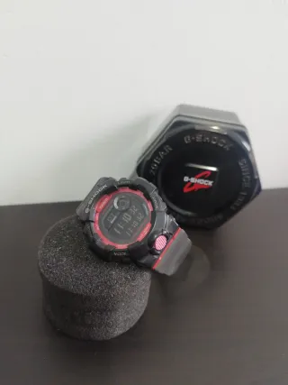Reloj G-Shock GBD800 Negro y Rojo