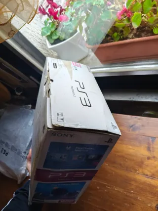 PS3 Slim 160GB con Controller e Giochi