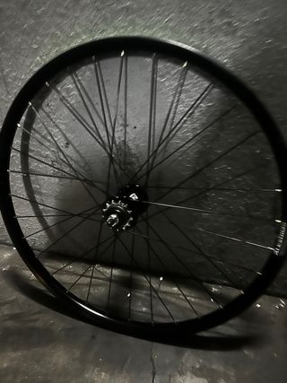 Rueda trasera 26'' 10x135 Dirt jump