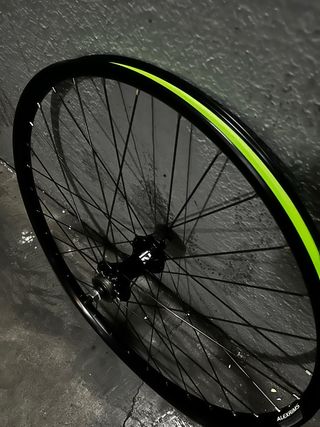 Rueda trasera 26'' 10x135 Dirt jump