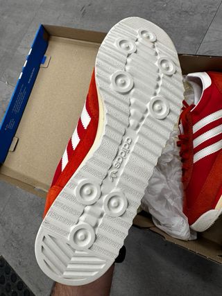 Adidas SL72 Talla 44 2/3 Rojas Blancas Nuevas