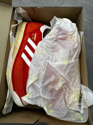 Adidas SL72 Talla 44 2/3 Rojas Blancas Nuevas