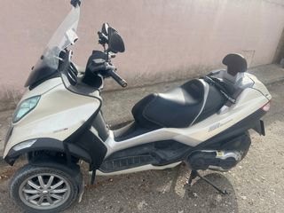 Piaggio MP3 500 Business Scooter