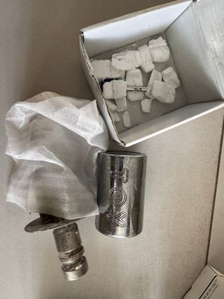 Se venden 2 candados. Marca TOY y Remocon