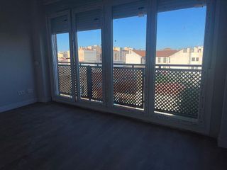 Piso en venta en Centro de Especialidades en Ocaña