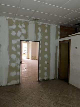 Local comercial en venta en Deltebre