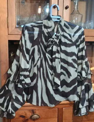 Blusa Mango Cebra Talla M