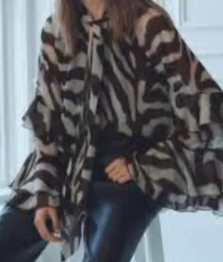 Blusa Mango Cebra Talla M