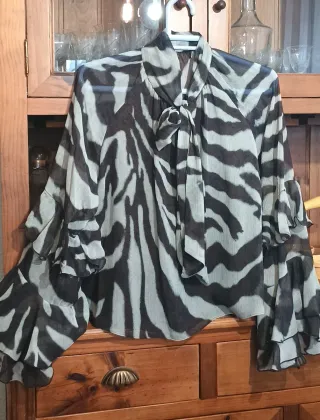 Blusa Mango Cebra Talla M