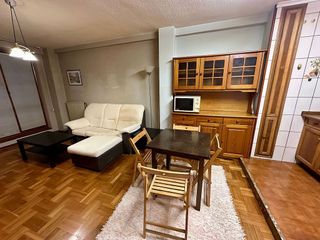 Piso en alquiler en Centro en Gijón