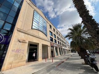 Oficina en venta en Almeda - El Corte Inglés en Cornellà de Llobregat