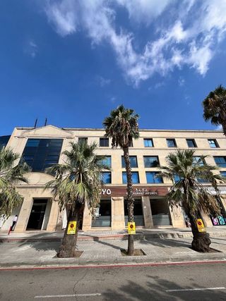 Oficina en venta en Almeda - El Corte Inglés en Cornellà de Llobregat