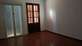Casa adosada en venta en Lora del Río