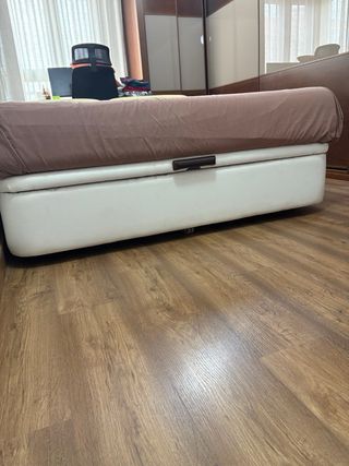 Colchón de doble plaza y canapé con almacenamiento