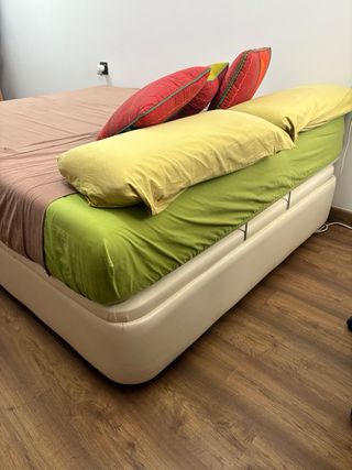 Colchón de doble plaza y canapé con almacenamiento