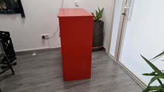 Cómoda IKEA Brimnes Roja