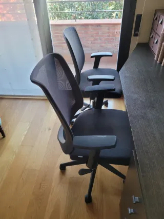 Silla de oficina con ruedas