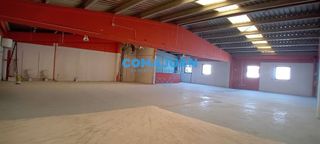 Nave industrial en alquiler en Argentona