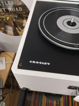 Tocadiscos The Beatles Anthology en caja vea fotos