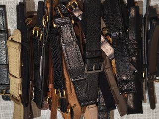 33 correas de reloj (negro, marrón)