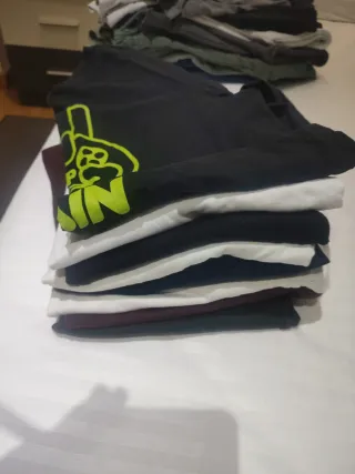 Lote 8 Camisetas Manga Larga Niño de 13-14 años.
