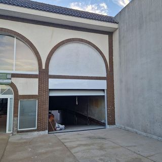 Nave industrial en venta en Cobeña