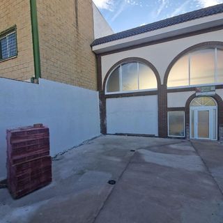 Nave industrial en venta en Cobeña