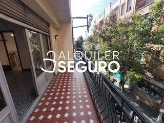 Piso en alquiler en Centre en Santa Coloma de Gramanet