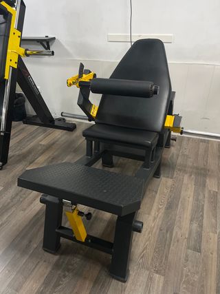 Máquina de Hip Thrust