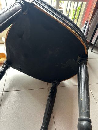 Silla efecto piel Luis XVI negra