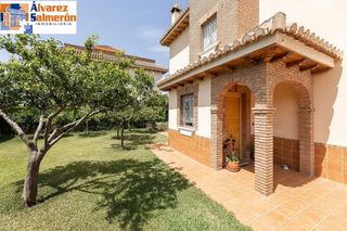 Chalet en venta en Huétor Vega