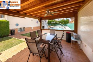 Chalet en venta en Huétor Vega