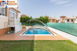 Chalet en venta en Huétor Vega