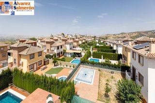 Chalet en venta en Huétor Vega