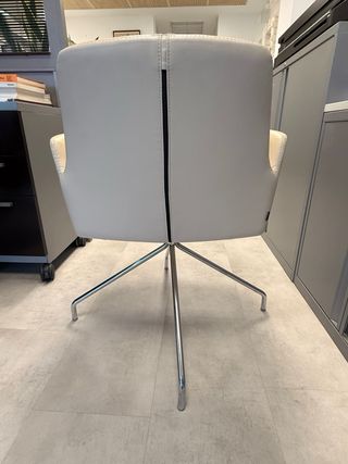 Sillón Inclass Altea Piel Giratorio Beige