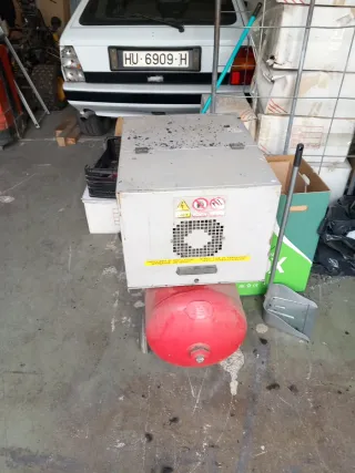 Compresor Insonorizado 100L 2 Cilindros