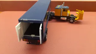 Camion Tracto Diecast Giallo e Blu