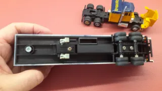 Camion Tracto Diecast Giallo e Blu