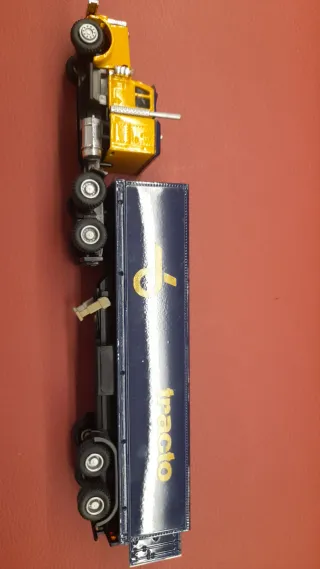 Camion Tracto Diecast Giallo e Blu