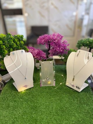 Collares y Pendientes Oro y Plata