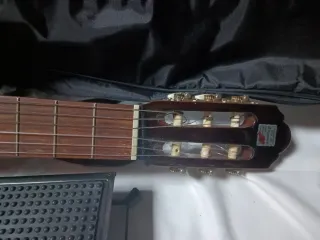 Guitarra Clásica Alhambra 2C ACEPTO INTERCAMBIO