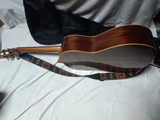 Guitarra Clásica Alhambra 2C ACEPTO INTERCAMBIO
