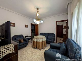 Piso en venta en Linares