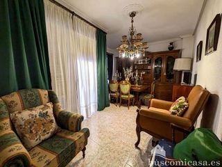 Piso en venta en Linares