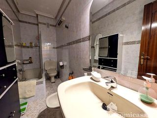 Piso en venta en Linares