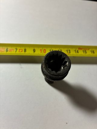 Cuatro Tornillos Antirrobo VAG (Grupo Volkswagen)